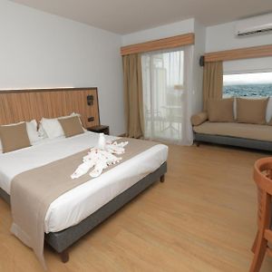 Carayou Hotel & Spa